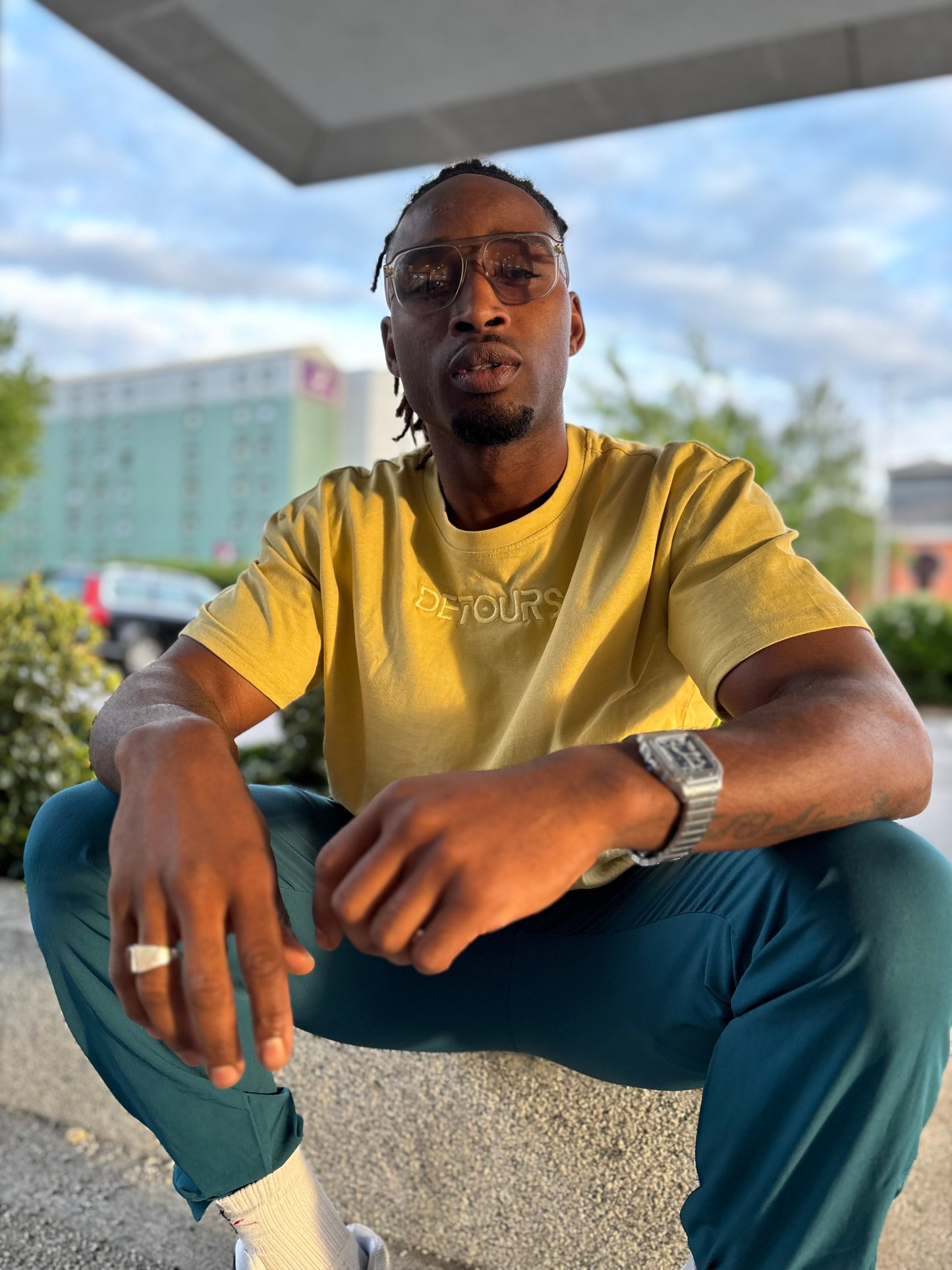 YELLOW OVERSIZED TEE
