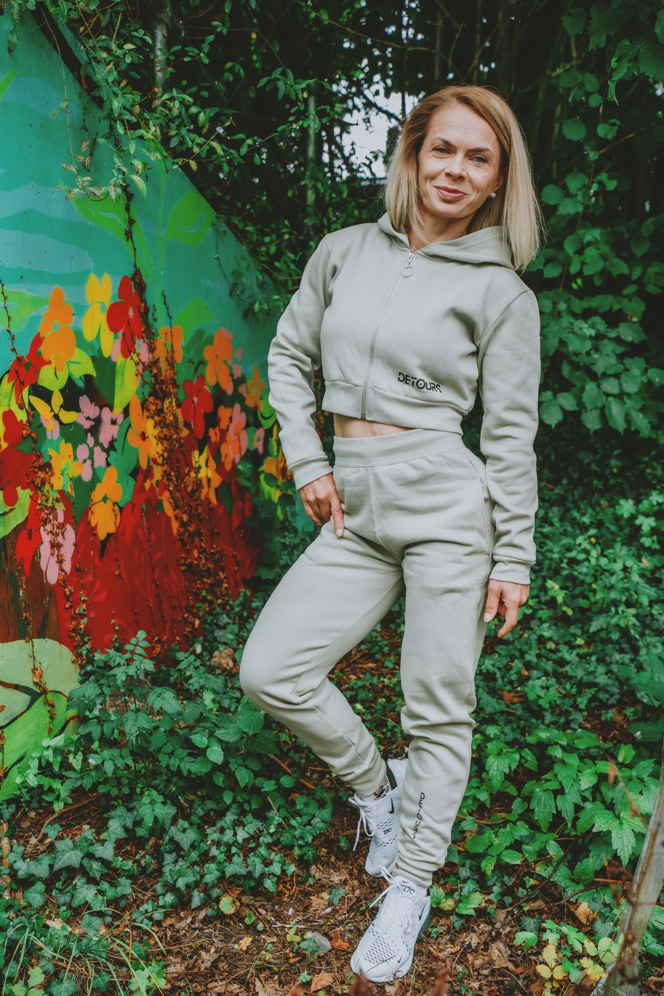 Cropped sage active set