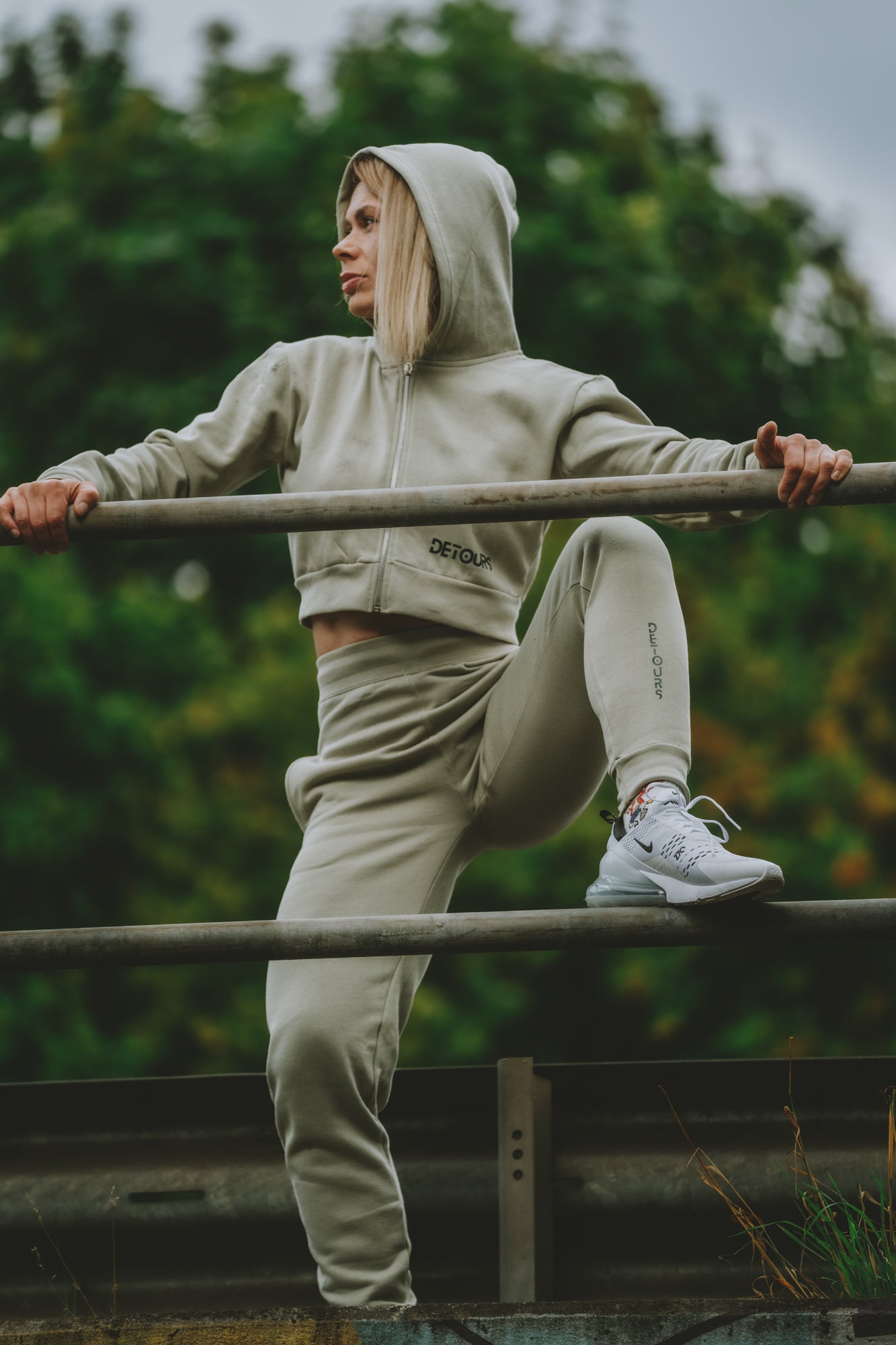 Cropped sage active set