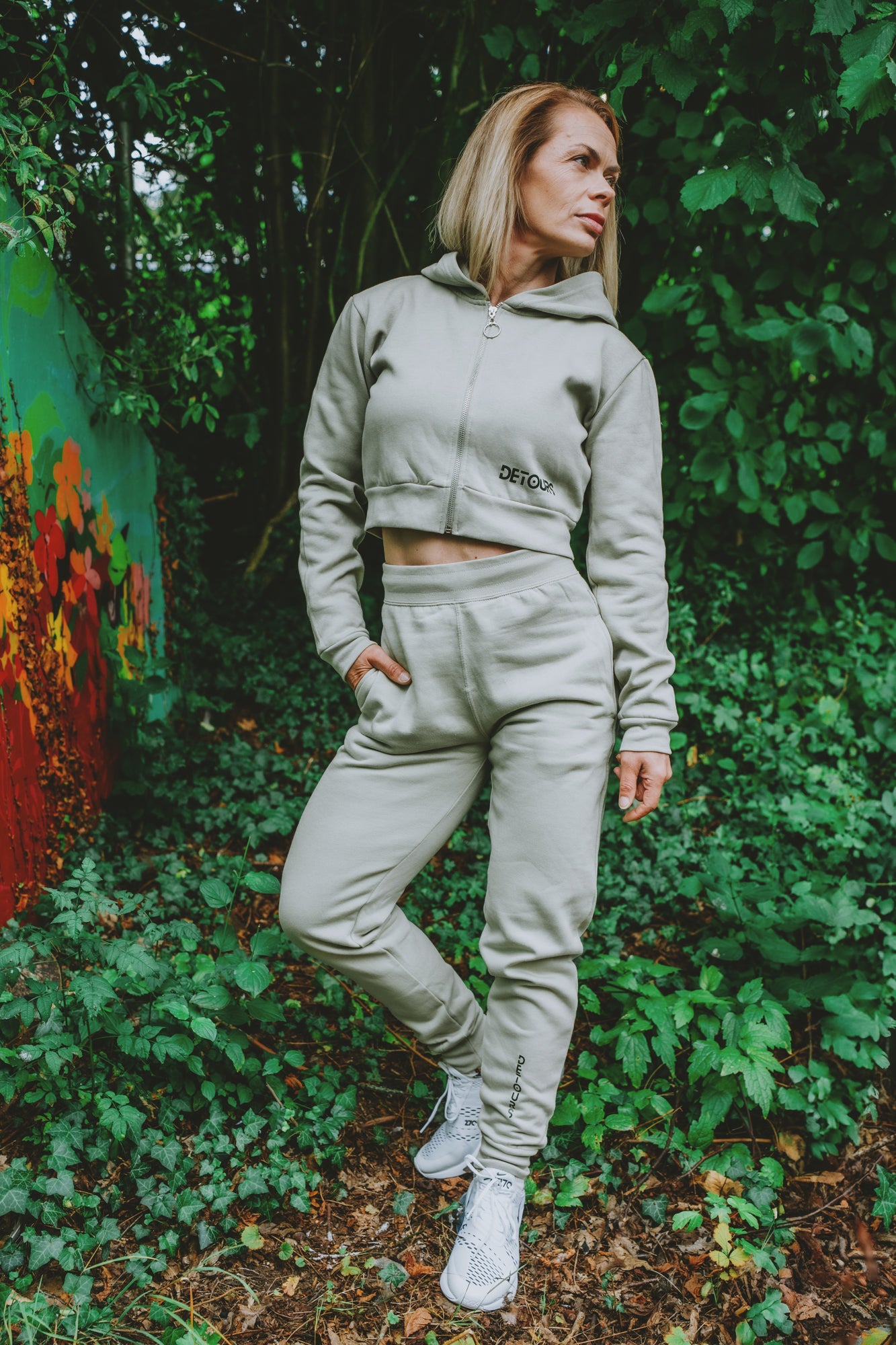 Cropped sage active set
